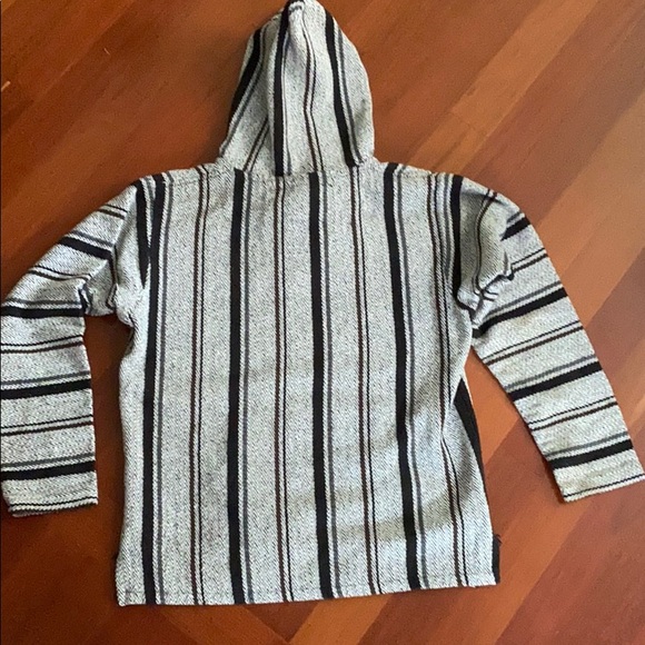 Miguel Geraldo Mexican hoodie / poncho - Picture 7 of 8